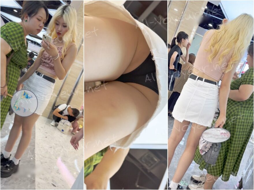 【KFC】黄毛精神小妹和闺蜜逛街。身材超好短裙黑内前后CD[某房原版]